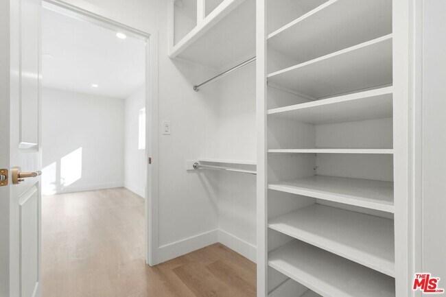 Building Photo - 12455 Milbank St