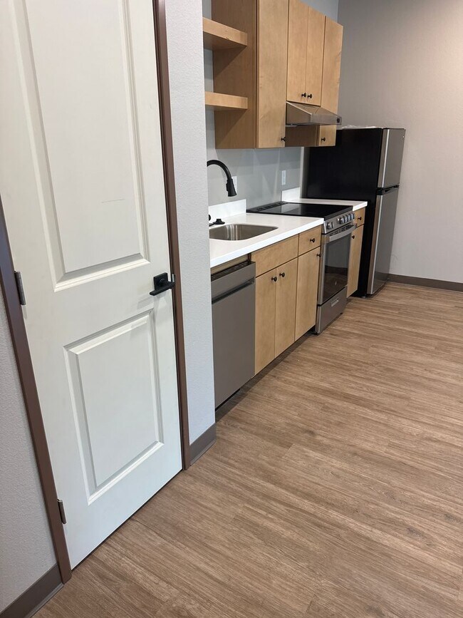 Building Photo - Beautiful, Brand New One Bedroom Near CSU!