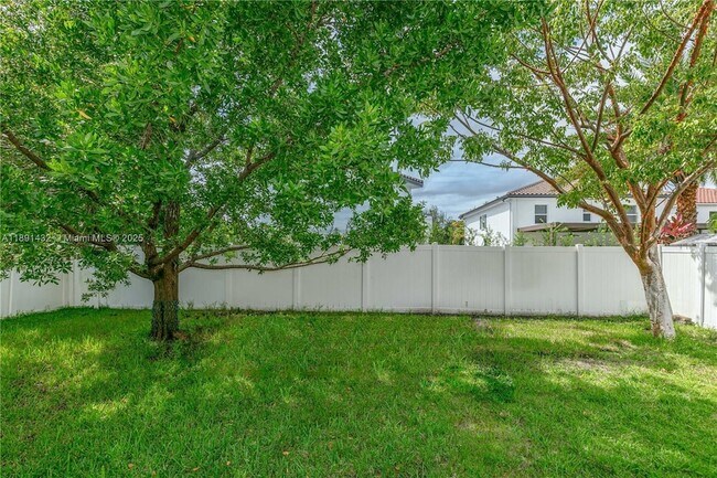 Building Photo - 9036 SW 170th Pl