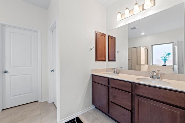 Building Photo - 4729 San Rufo Dr