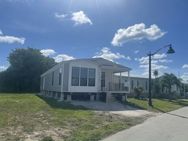 Building Photo - 6974 41st Ave N