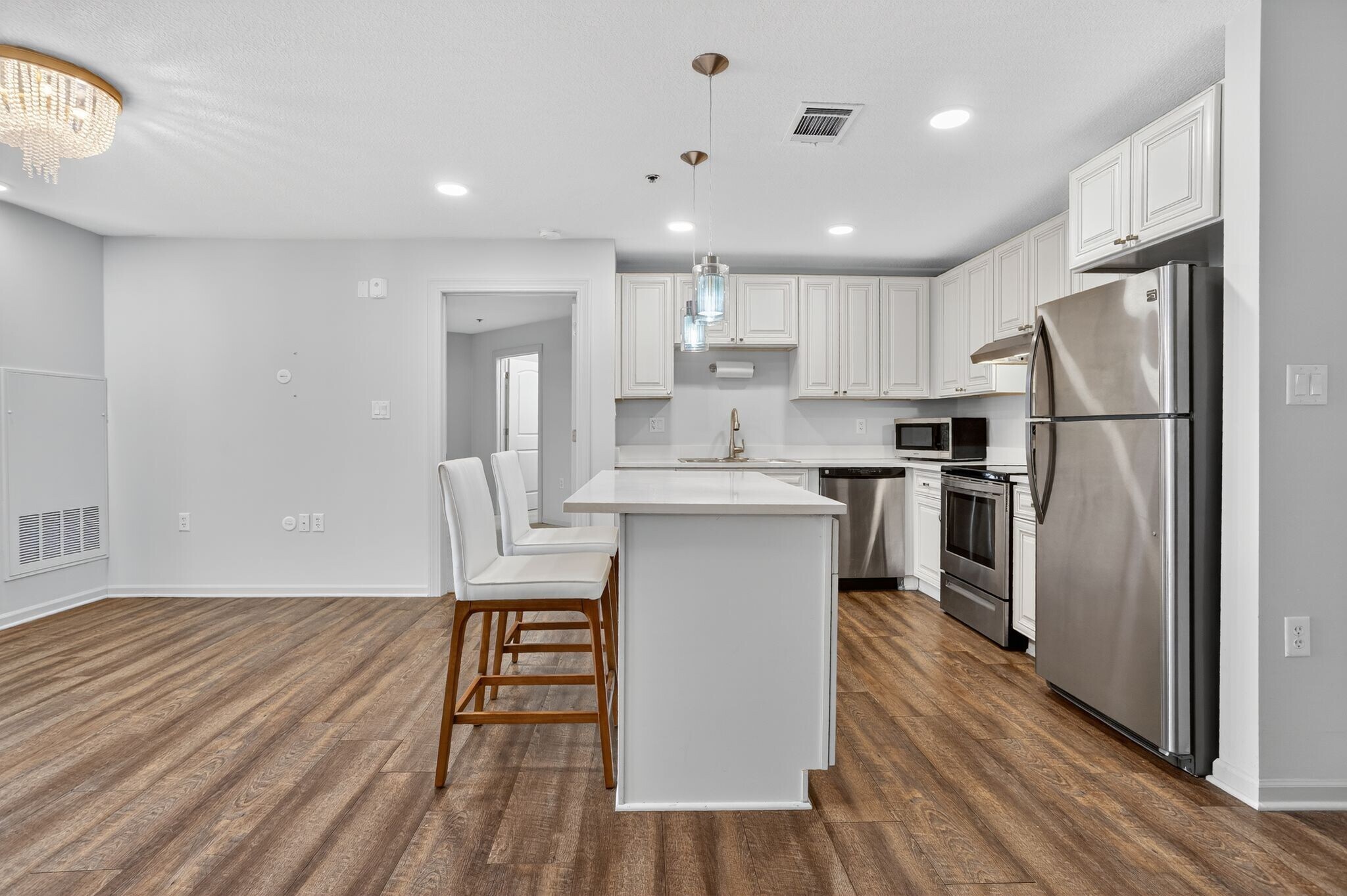 Building Photo - 2900 NE Kendallwood Pkwy