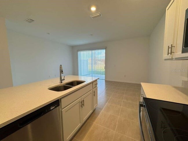 Building Photo - 7629 WATERSCAPE Dr