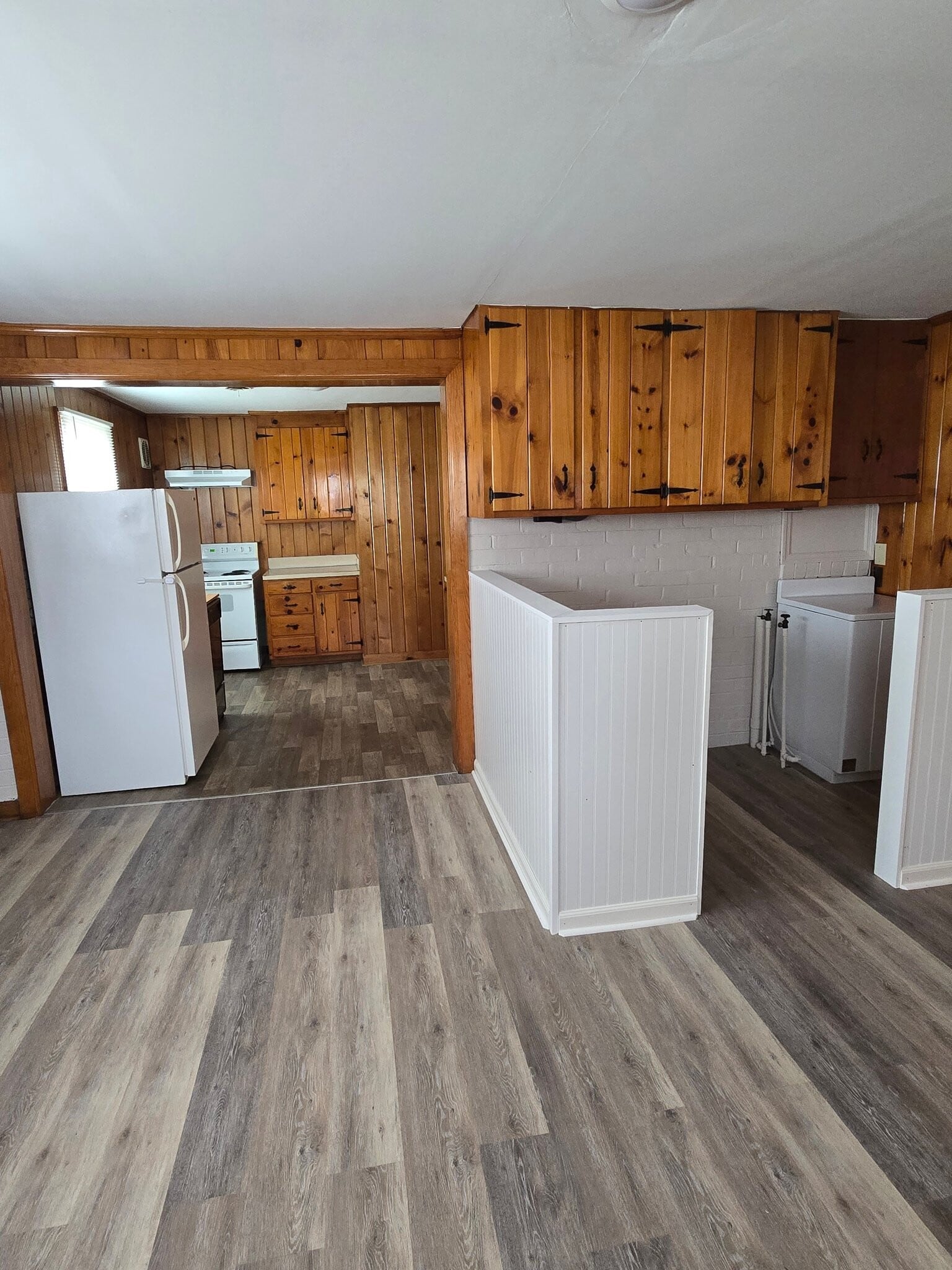 Building Photo - 1405 Newton St