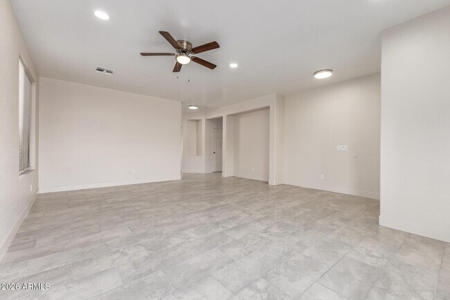 Building Photo - 5665 W Laurie Ln