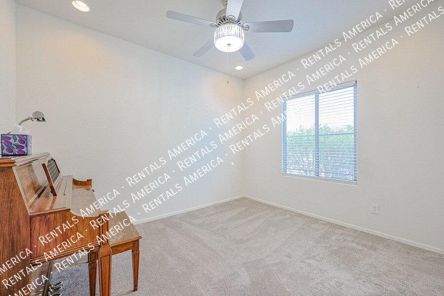 Building Photo - 25951 W Tonto Ln