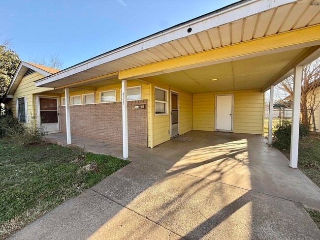 Building Photo - 4131 Moffett Ave