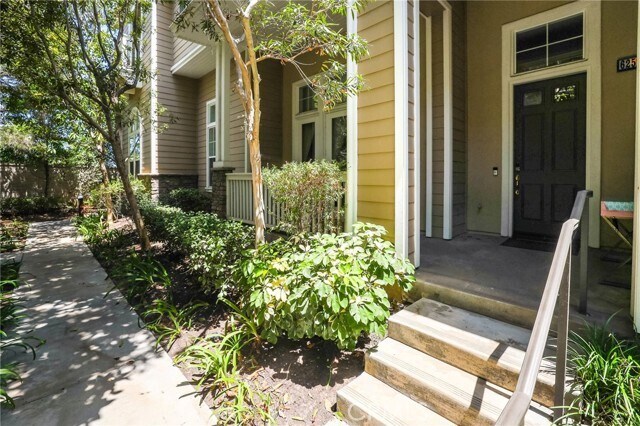 Building Photo - 6251 Pacific Pointe Dr