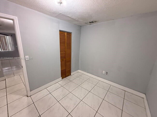 Building Photo - 633 W 68th St