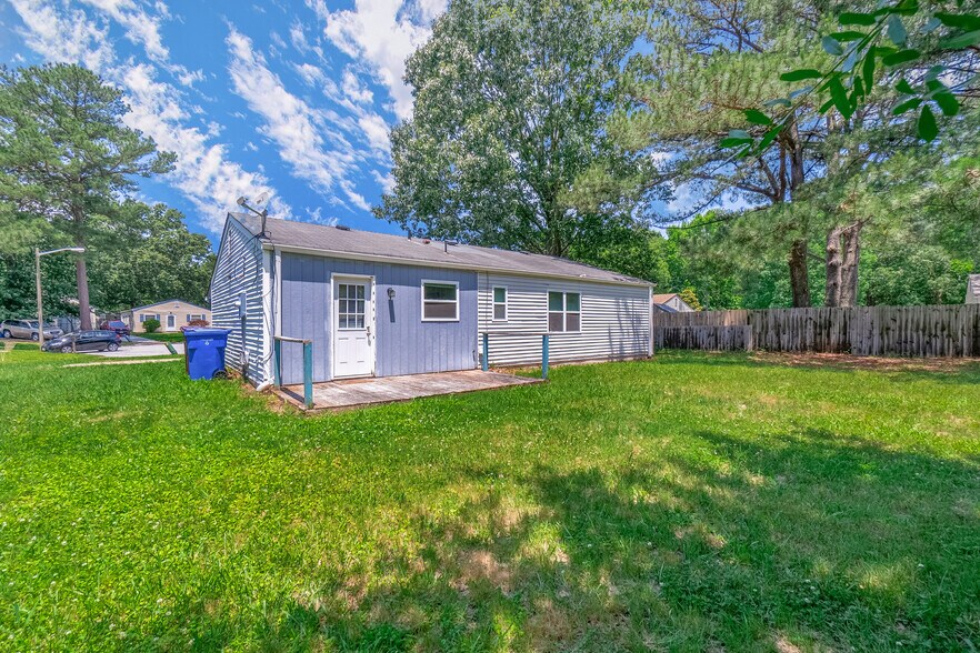 Building Photo - 3305 Portobello Ct
