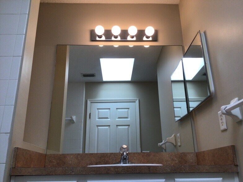 Building Photo - 2992 Jubilee Ln