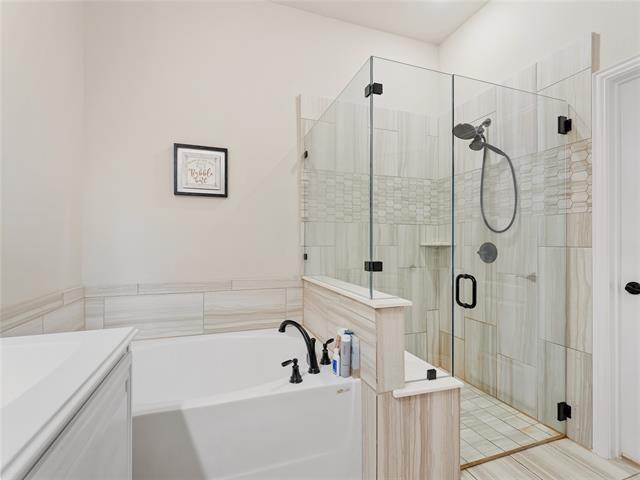 Building Photo - 1413 Saddle Ridge Dr