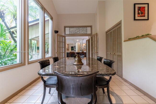 Building Photo - 3670 Avocado Ave