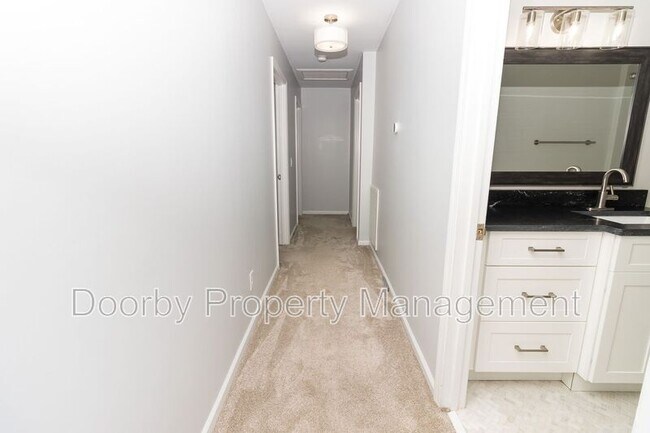 Building Photo - 1313 Timbercrest Ln