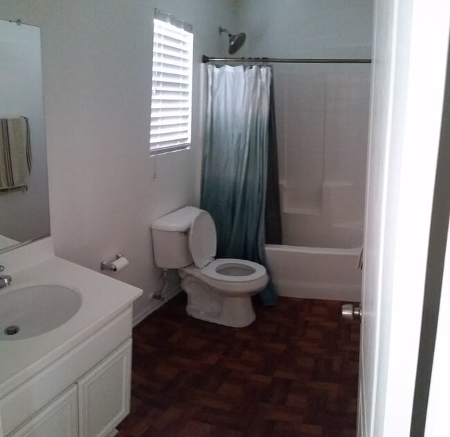 Building Photo - Beauty in the Details - 3 Bedroom / 2.5 Bathroom Home in Perris