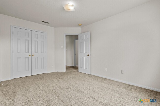 Building Photo - 5206 Oster Dr