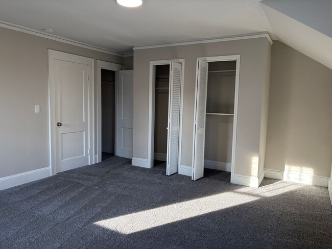 Building Photo - 2 Bedroom, 1 Bathroom Apartment in Reidsville!