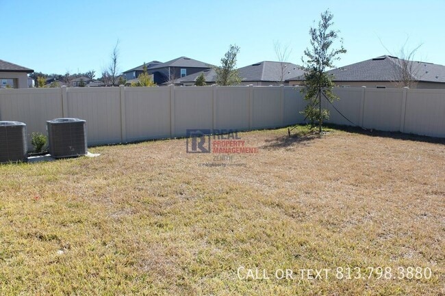 Building Photo - 1716 Tropical Oasis Ave