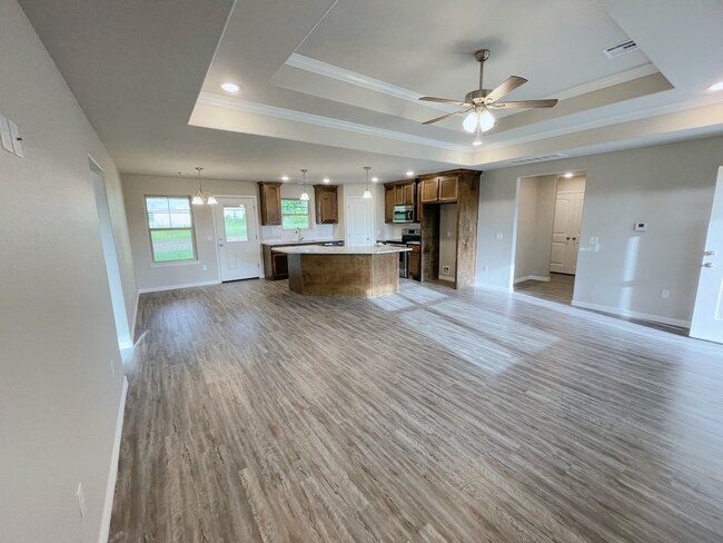 Building Photo - Beautiful 3/2 home near Lake Durant