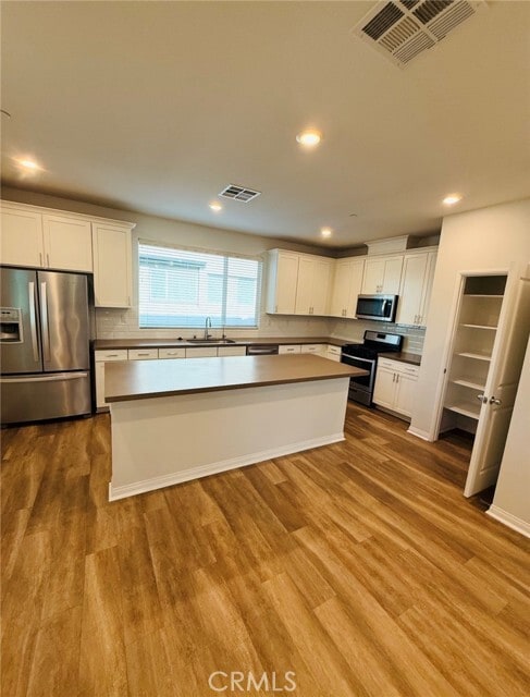 Building Photo - 8360 Canby Pl