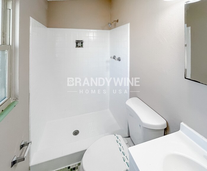 Building Photo - 7671 Vale Dr