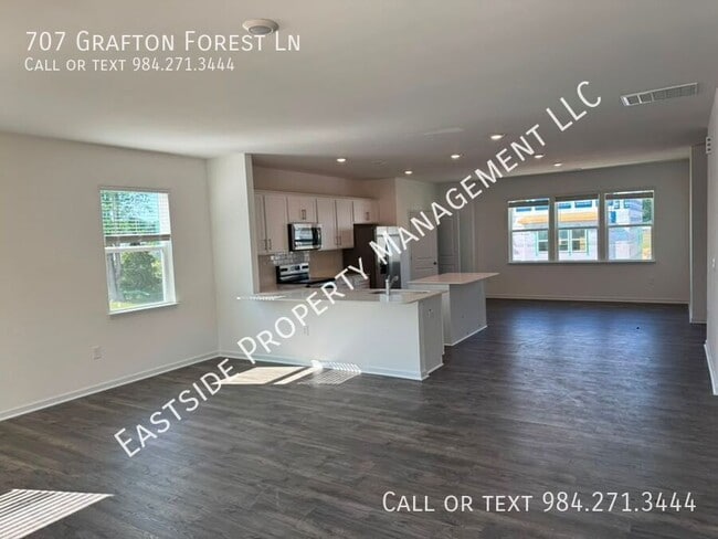 Building Photo - 707 Grafton Frst Ln