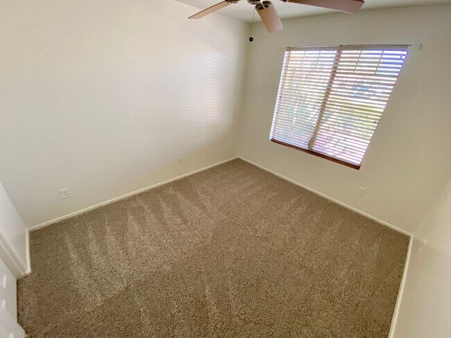 Building Photo - 3 Bed, 2 Bath in Rancho El Mirage