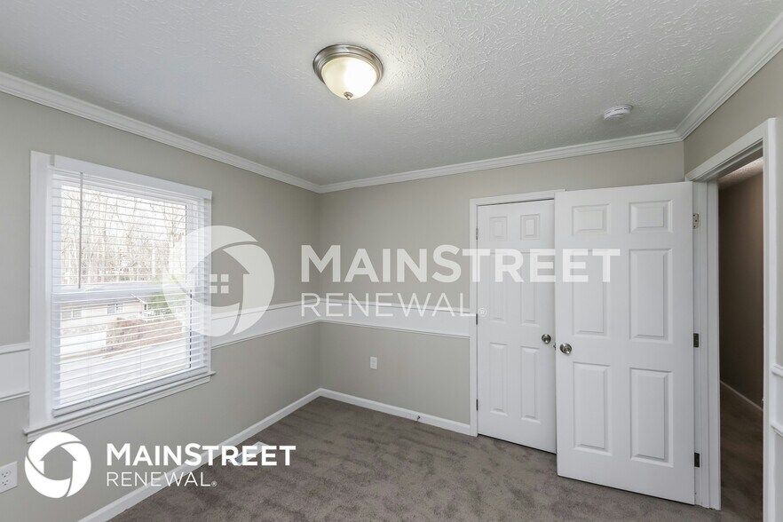 Building Photo - 277 Meek Dr