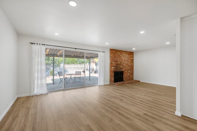 Building Photo - 4055 Draco Dr