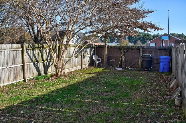 Building Photo - FOR RENT - KEMPSVILLE AREA, VIRGINIA BEACH!