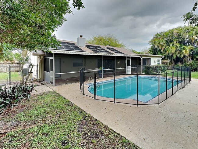 Building Photo - 37 W Rubber Tree Dr