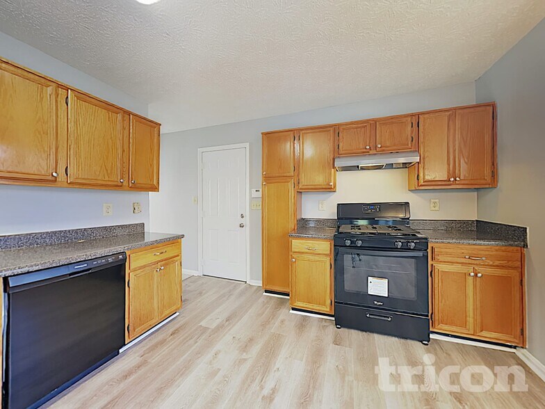 Building Photo - 7068 Grinder Ct