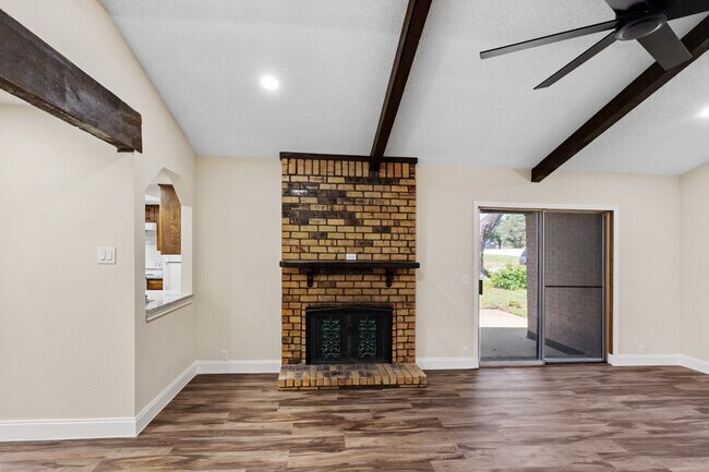 Building Photo - 1037 Alicia Ln
