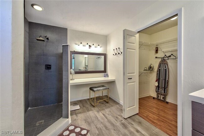 Building Photo - 256 Johnnycake Dr