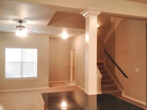 Building Photo - 3164 W Montrail Pl