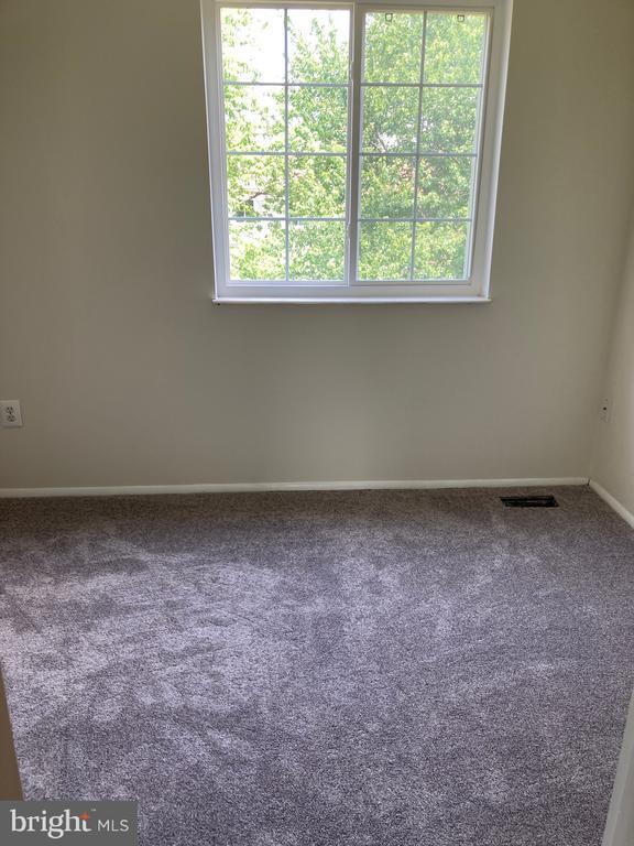 Building Photo - 6632 Pebble Ct