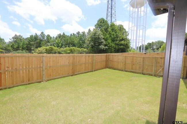Building Photo - 10243 County Rd 135
