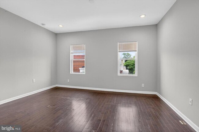 Building Photo - 1626 N 25th St