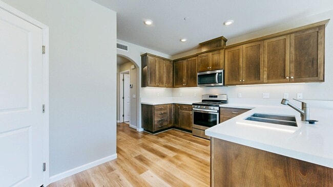 Building Photo - Rare Santa Rosa Four Bedroom house in Desi...
