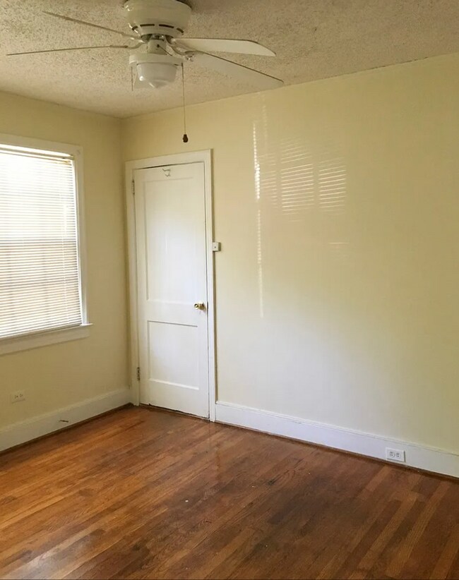 Building Photo - Charming 3-Bed Home in Forest Acres – Spac...