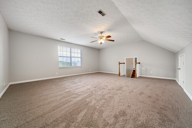 Building Photo - 109 Edgewater Ct