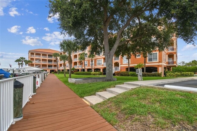 Building Photo - 5000 Culbreath Key Way