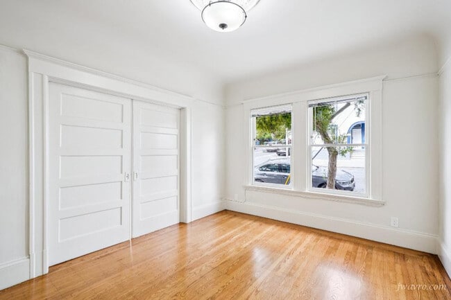 Building Photo - 848 14th St