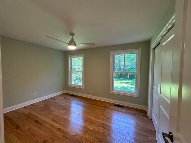 Building Photo - 269 Purdy Hill Rd