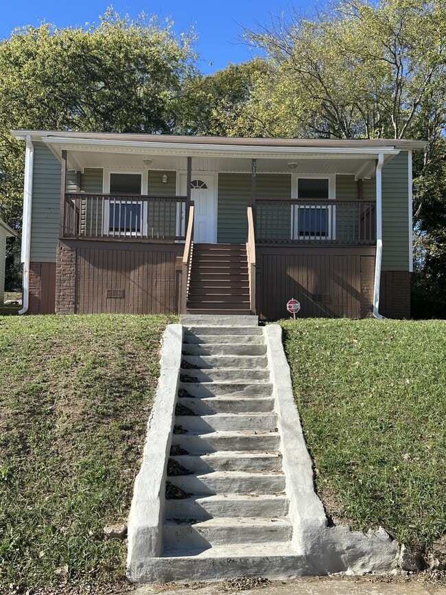 Primary Photo - 313 Bryant Ave