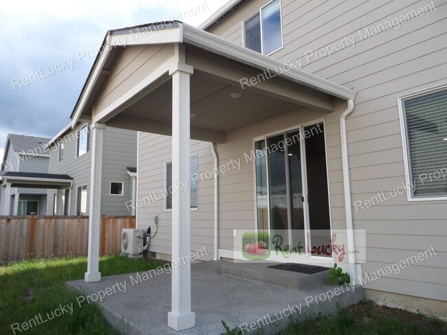 Building Photo - NEW PRICE! Fantastic 3-Bedroom + Den + Bonus Room Home with A/C in Milton!