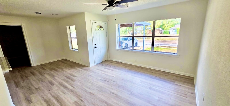 Building Photo - 4601 W 43rd St