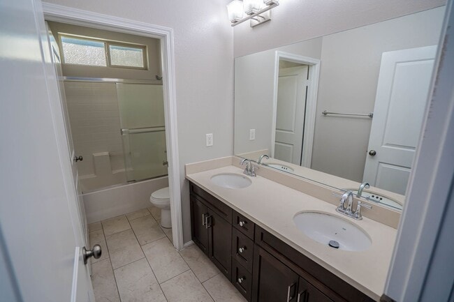 Building Photo - COMING SOON! Modern 3-Bedroom Home in Nort...