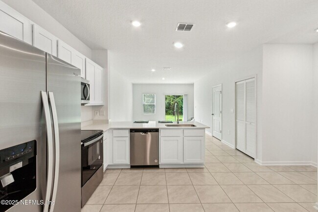 Building Photo - 64 Playa De Luna Ln
