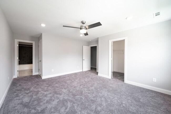 Building Photo - **LIKE NEW, EXECUTIVE HOME IN SOUGHT-AFTER LADD PARK NEIGHBORHOOD, FRANKLIN, TN**